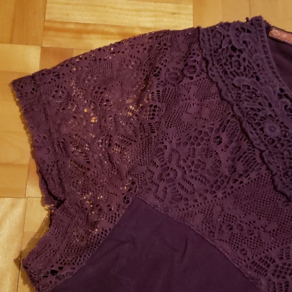 Element lace shirt - Picture 3 of 5